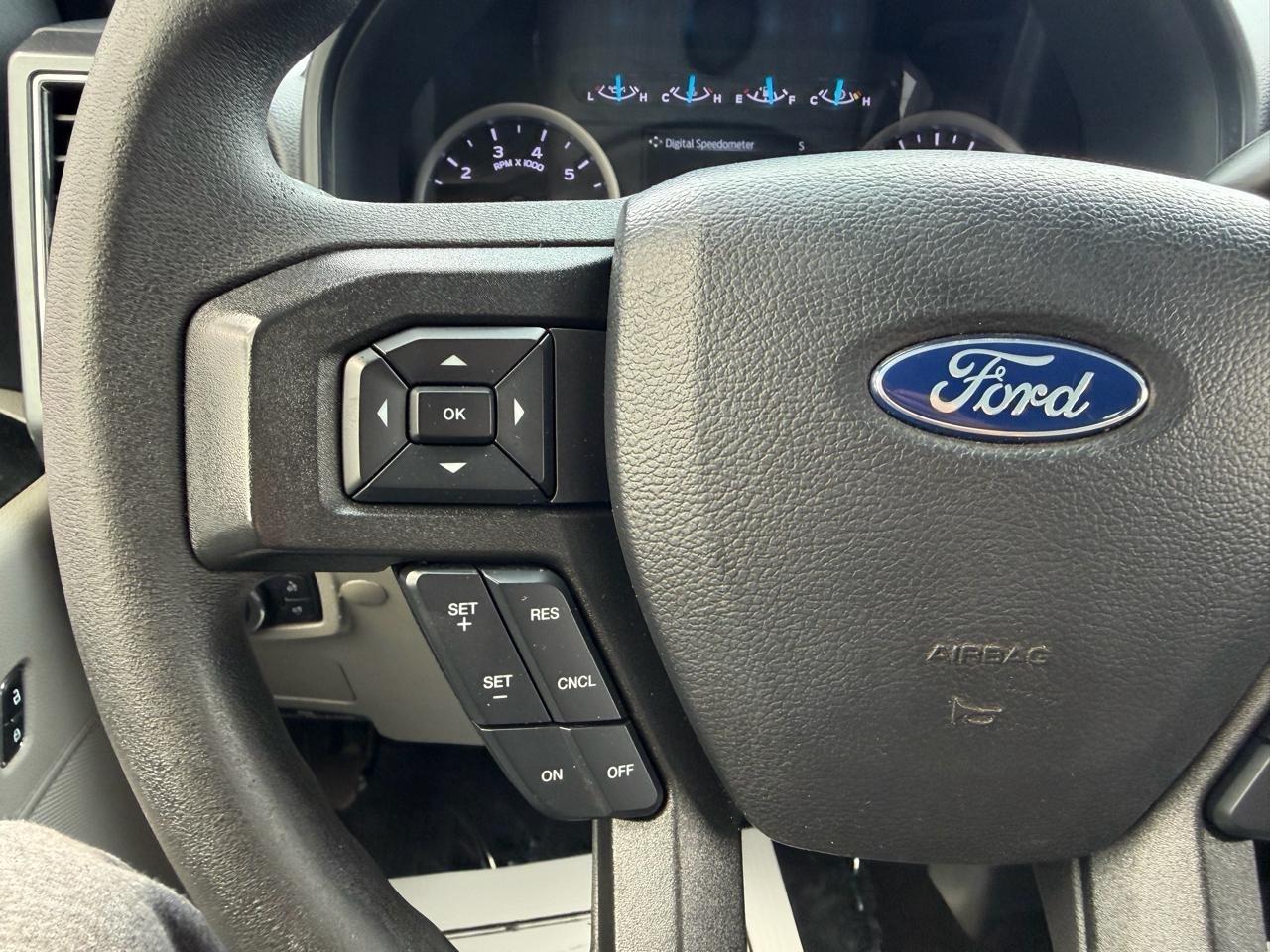 Ford F-350 SD XLT Crew Cab Long Bed 4WD 2022