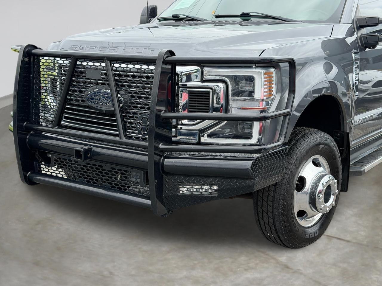 Ford F-350 SD Lariat Crew Cab 4WD 2022