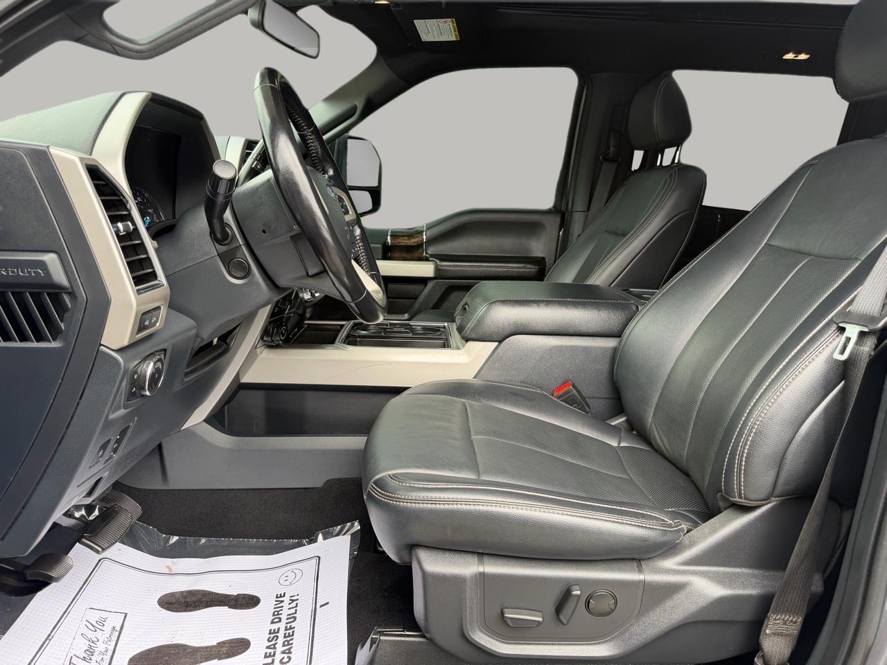 Ford F-350 SD Lariat Crew Cab 4WD 2022