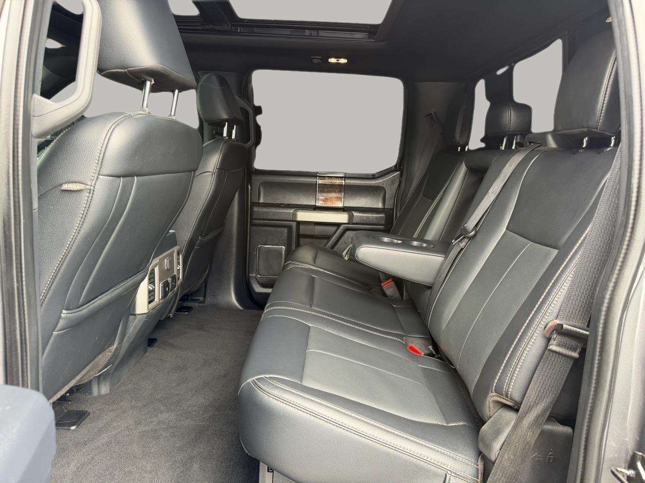 Ford F-350 SD Lariat Crew Cab 4WD 2022