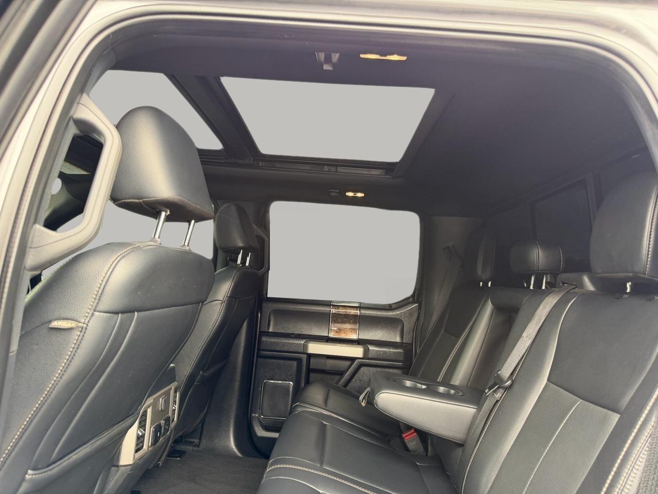 Ford F-350 SD Lariat Crew Cab 4WD 2022