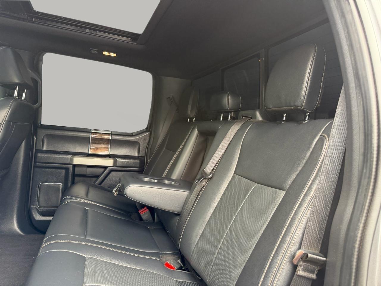 Ford F-350 SD Lariat Crew Cab 4WD 2022