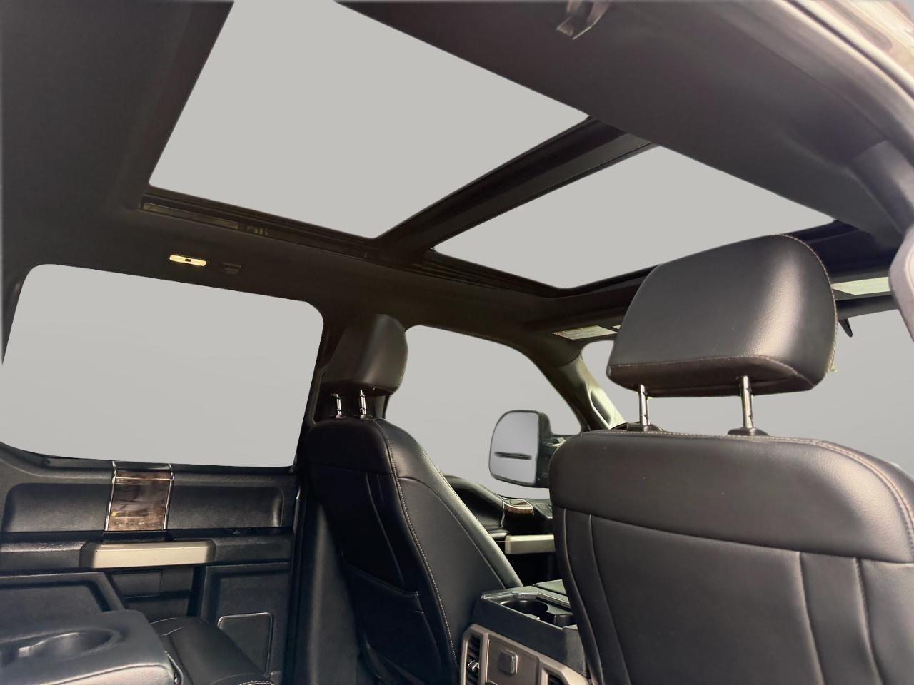 Ford F-350 SD Lariat Crew Cab 4WD 2022