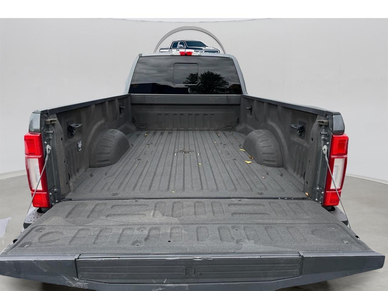 Ford F-350 SD Lariat Crew Cab 4WD 2022