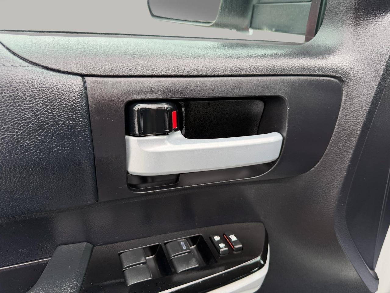 Toyota Tundra SR5 5.7L V8 Double Cab 2WD 2021