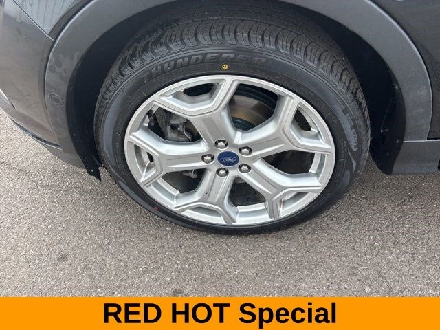 Ford Escape Titanium 4WD 2019