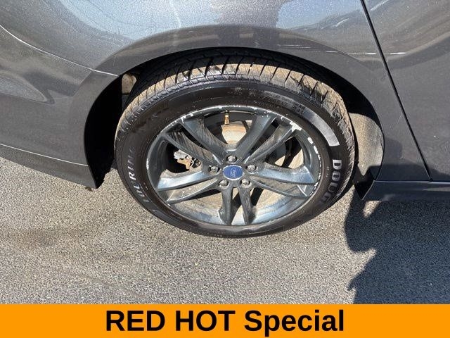 Ford Fusion Hybrid SE 2018