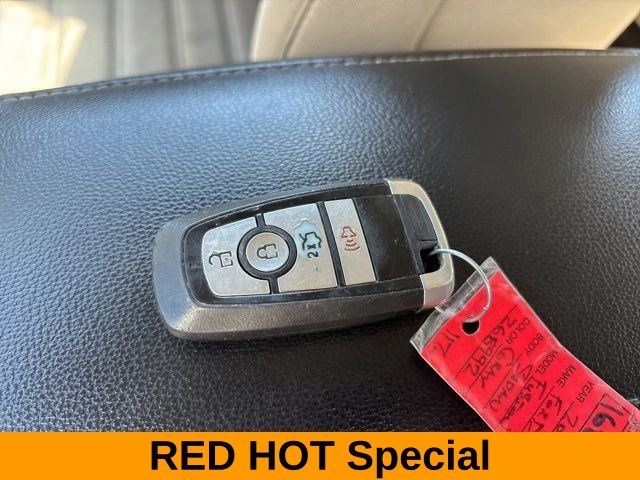 Ford Fusion Hybrid SE 2018