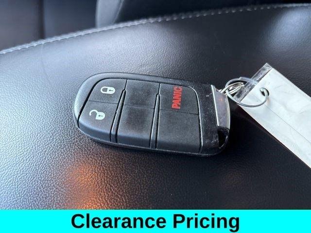 Jeep Grand Cherokee Laredo E 2020