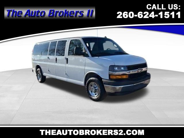 2017 Chevrolet Express 3500 LT Passenger
