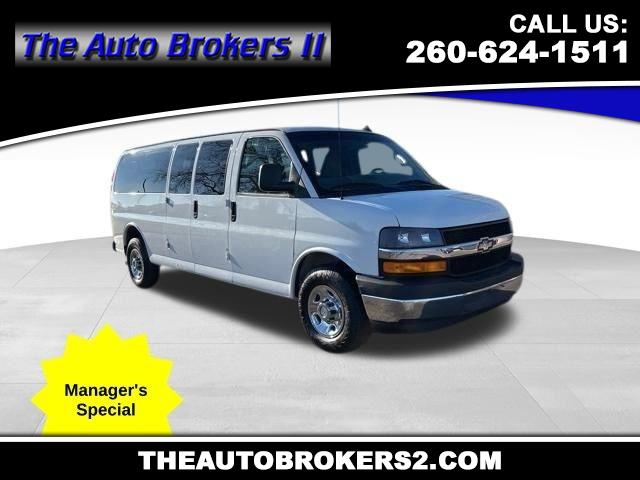 2017 Chevrolet Express 3500 LT Passenger
