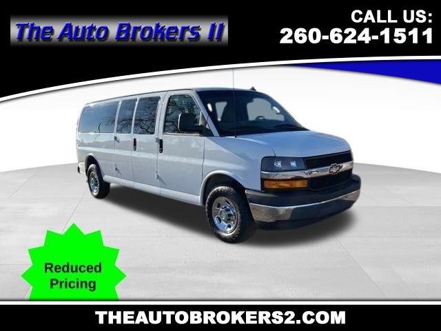 2017 Chevrolet Express 3500 LT Passenger