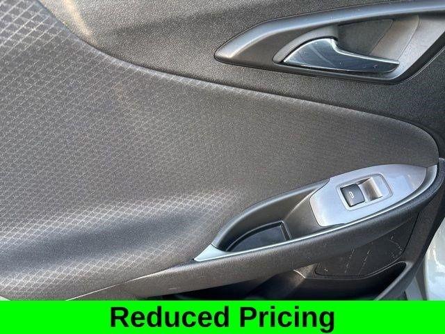 Chevrolet Malibu  2023