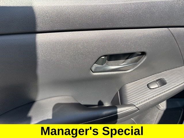 Nissan Sentra SV 2024