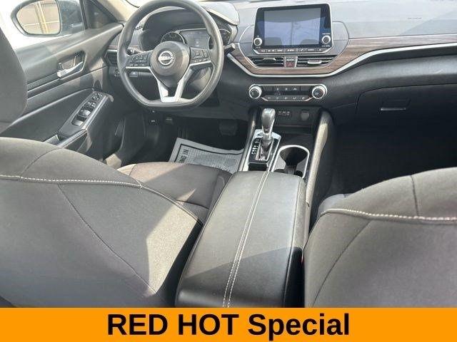 Nissan Altima 2.5 SV 2024