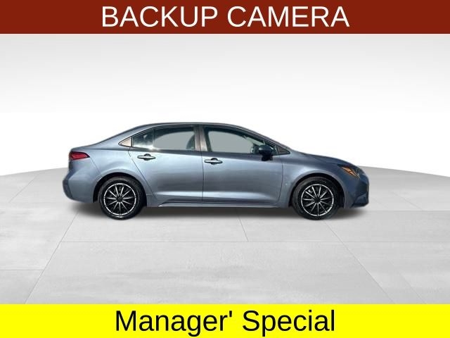 Toyota Corolla LE 2022