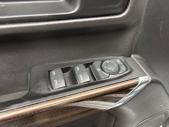 Chevrolet Silverado 1500 RST Crew Cab 4WD 2019 Chevrolet Silverado 1500 RST Crew Cab 4WD 2019