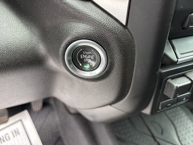 Chevrolet Silverado 1500 RST Crew Cab 4WD 2019 Chevrolet Silverado 1500 RST Crew Cab 4WD 2019