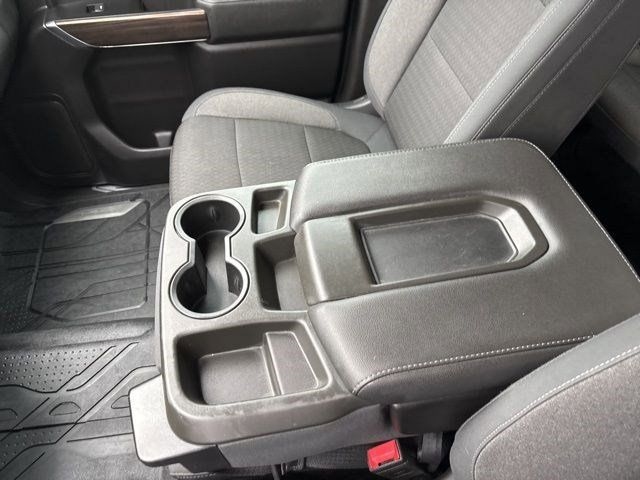 Chevrolet Silverado 1500 RST Crew Cab 4WD 2019 Chevrolet Silverado 1500 RST Crew Cab 4WD 2019