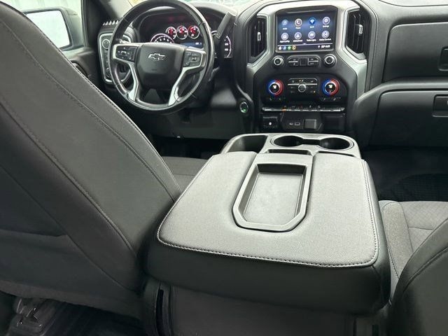 Chevrolet Silverado 1500 RST Crew Cab 4WD 2019 Chevrolet Silverado 1500 RST Crew Cab 4WD 2019