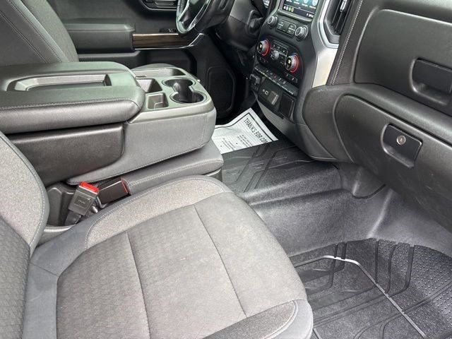 Chevrolet Silverado 1500 RST Crew Cab 4WD 2019 Chevrolet Silverado 1500 RST Crew Cab 4WD 2019