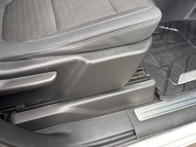 Chevrolet Silverado 1500 RST Crew Cab 4WD 2019 Chevrolet Silverado 1500 RST Crew Cab 4WD 2019