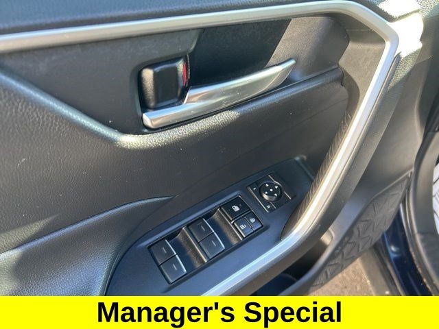 Toyota RAV4 XLE AWD 2022