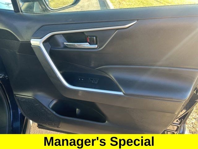 Toyota RAV4 XLE AWD 2022