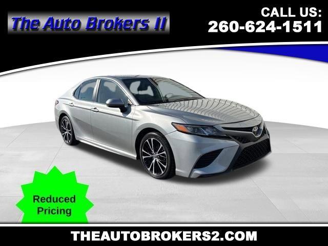 Toyota Camry SE 2020