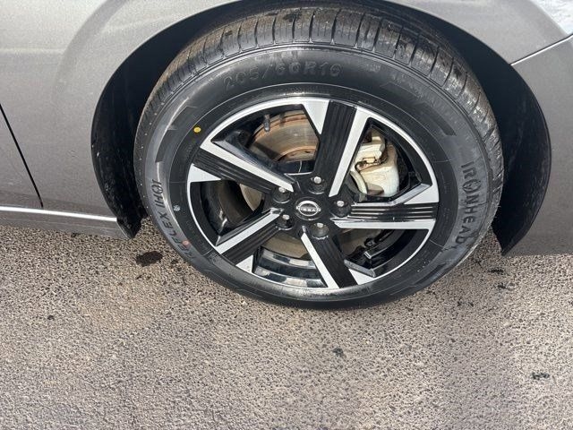 Nissan Sentra SV 2024