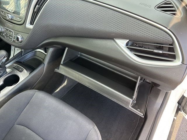 Chevrolet Malibu  2024 Chevrolet Malibu  2024