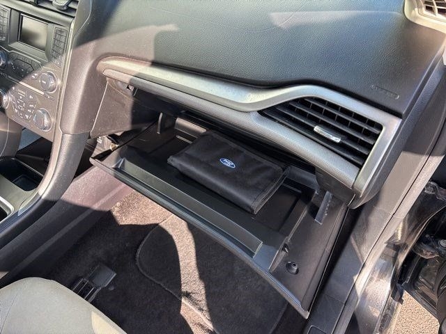 Ford Fusion Hybrid S 2018