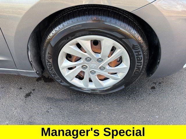 Hyundai Elantra SE 2019