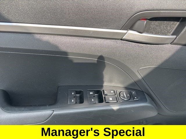 Hyundai Elantra SE 2019