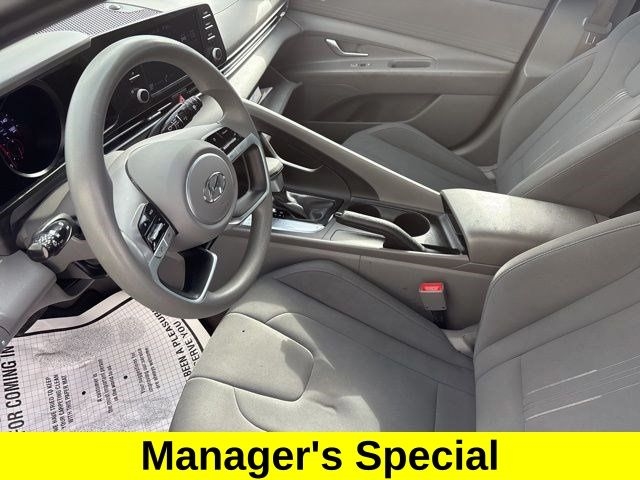 Hyundai Elantra SEL 2023