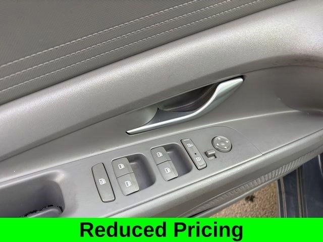 Hyundai Elantra SEL 2023