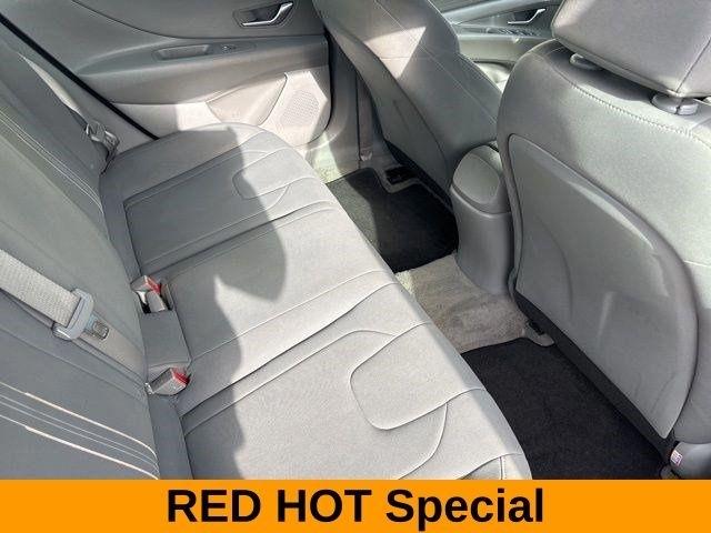 Hyundai Elantra SEL 2023