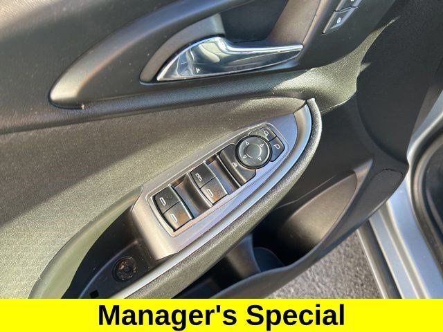 Chevrolet Malibu  2023