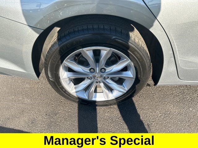 Chevrolet Malibu  2023