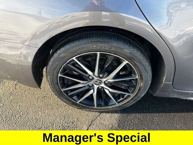 Toyota Camry SE 2022