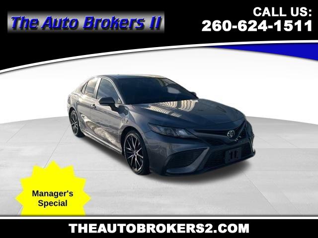 Toyota Camry SE 2022