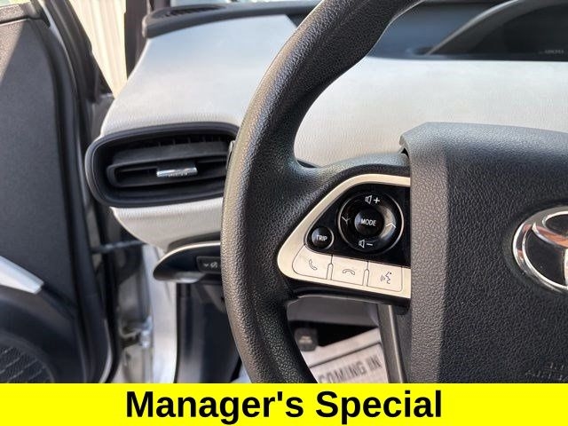 Toyota Prius Two 2016