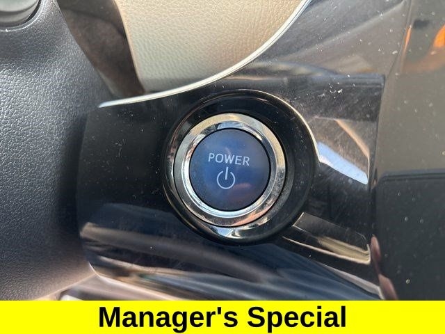 Toyota Prius Two 2016