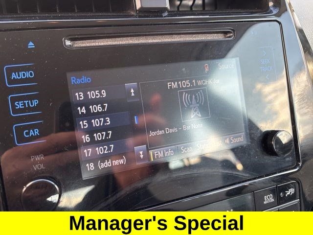 Toyota Prius Two 2016