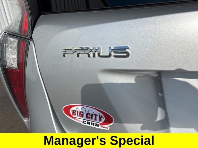 Toyota Prius Two 2016