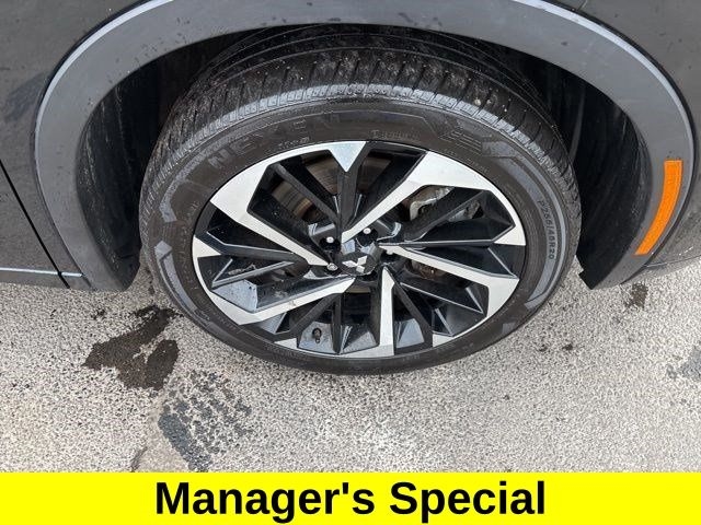 Mitsubishi Outlander SEL 4WD 2022