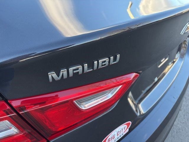 Chevrolet Malibu  2023