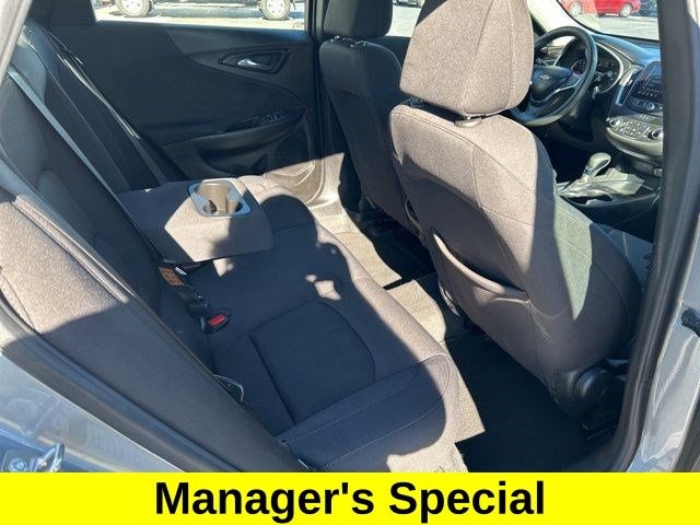 Chevrolet Malibu  2023