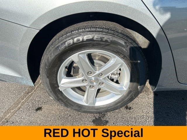 Chevrolet Malibu  2023