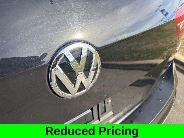 Volkswagen Tiguan  2021